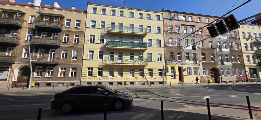 Dwa pokoje w centrum z dużym balkonem