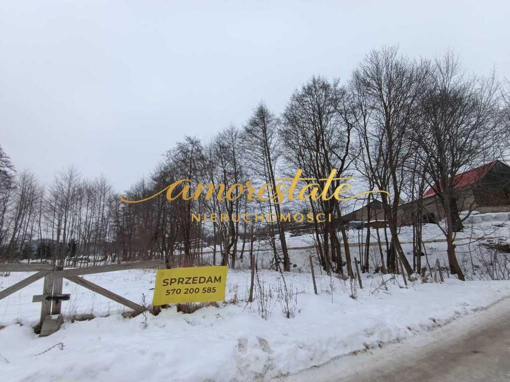 Urokliwa działka pod dom jednorodzinny Kosowo.