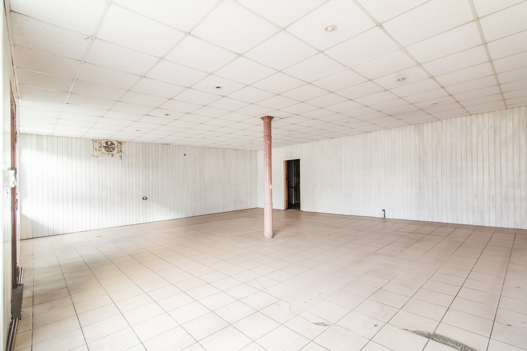 Twój biznes, 110 m² i 4 własne miejsca na auta!