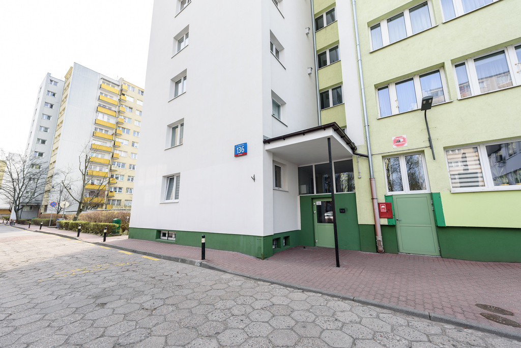 42,5 m² z balkonem i osobną kuchnią w super cenie!