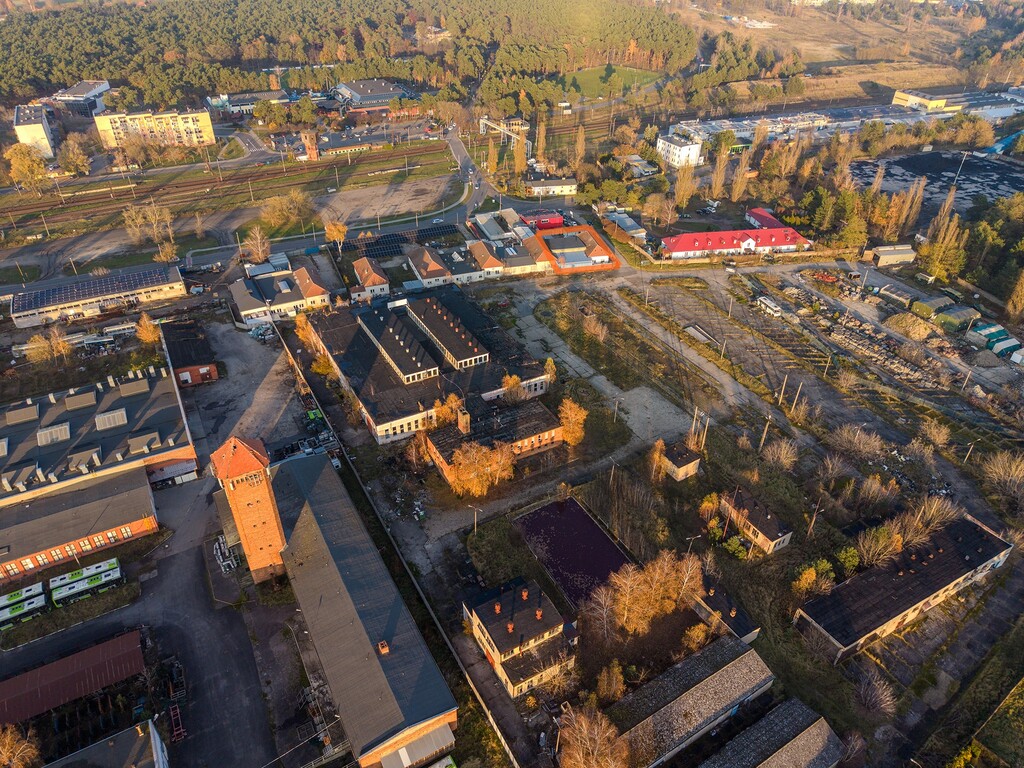 Budynek produkcyjno-usługowy w centrum Solca