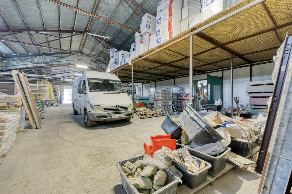 Obiekt pod e-commerce, hurt i produkcję