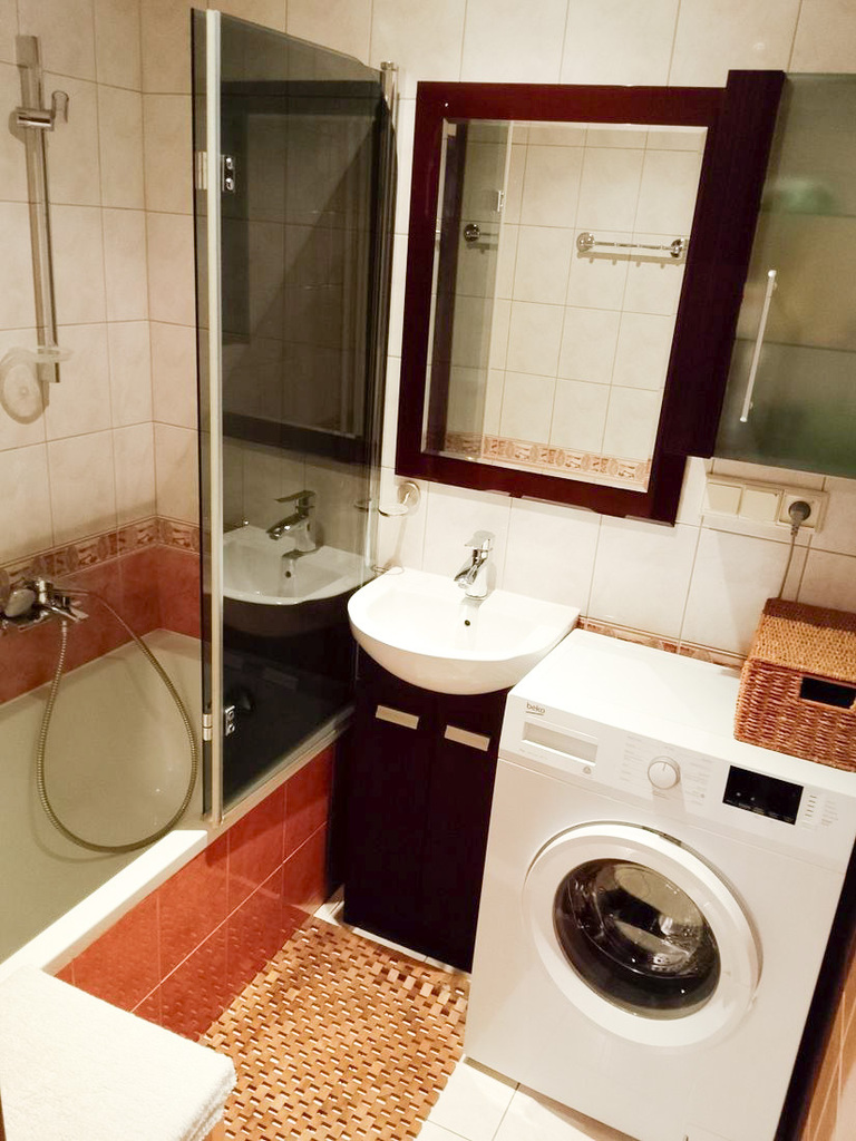 Mieszkanie trzy pokojowe z balkonem