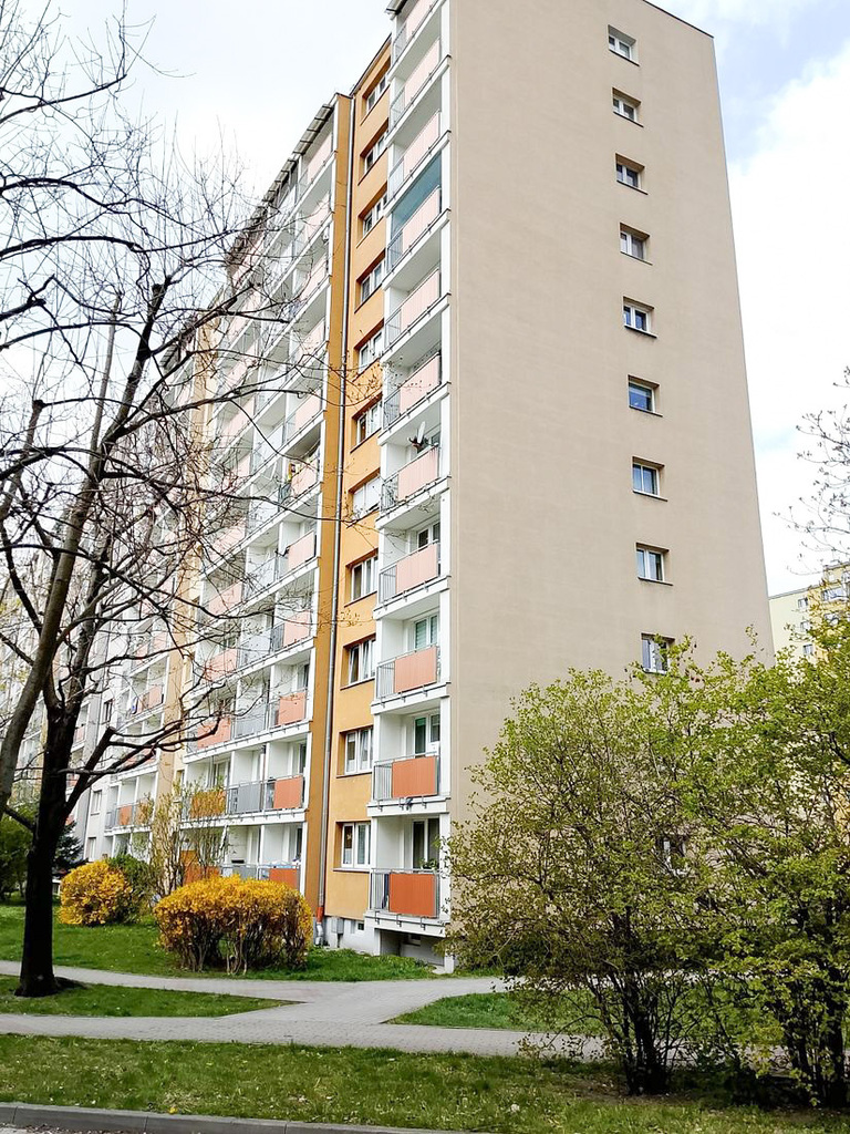 Mieszkanie trzy pokojowe z balkonem