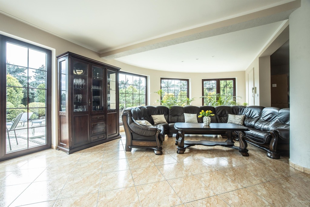 Wyjątkowa Rezydencja z Duszą – 386 m² Przestrzeni