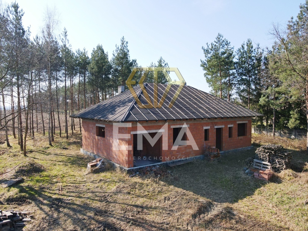 Dom 130 m² z dużą działką – Latosówka