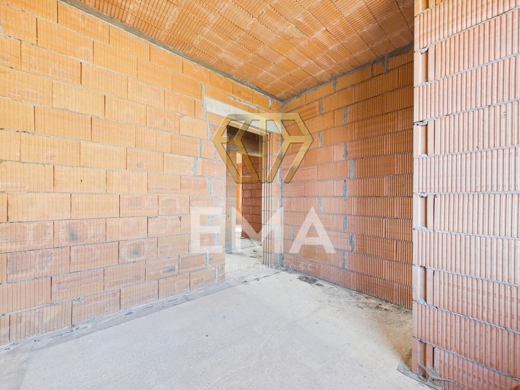 Dom 130 m² z dużą działką – Latosówka