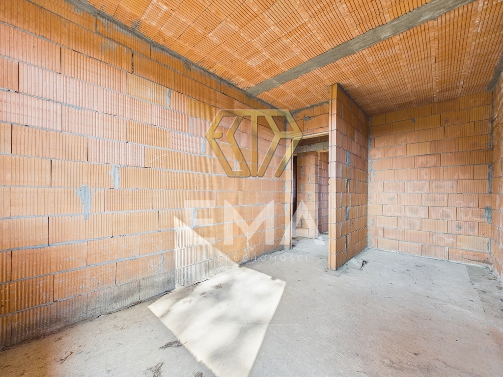 Dom 130 m² z dużą działką – Latosówka