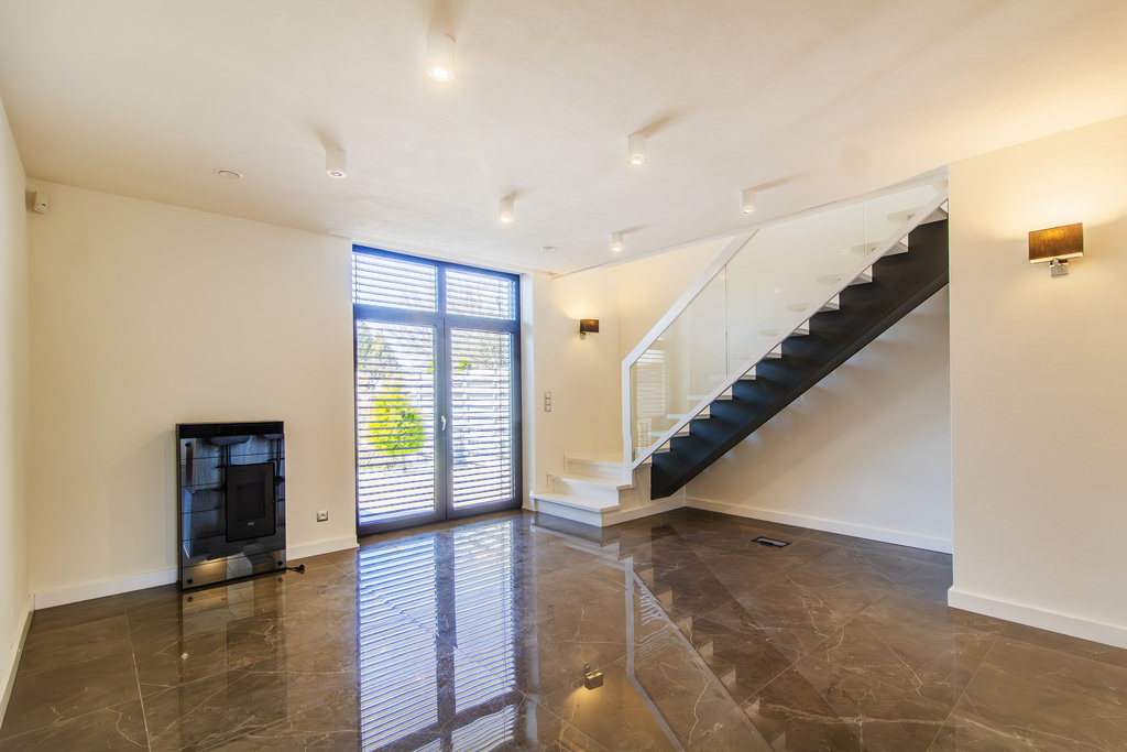 Nowoczesny dom szeregowy 92,37 m²  wysoki standard