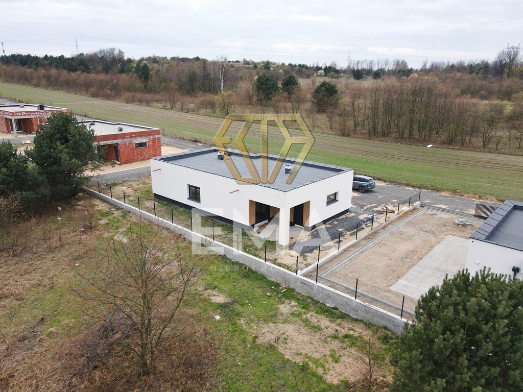 Dom przy lesie w Częstochowie – Mirów