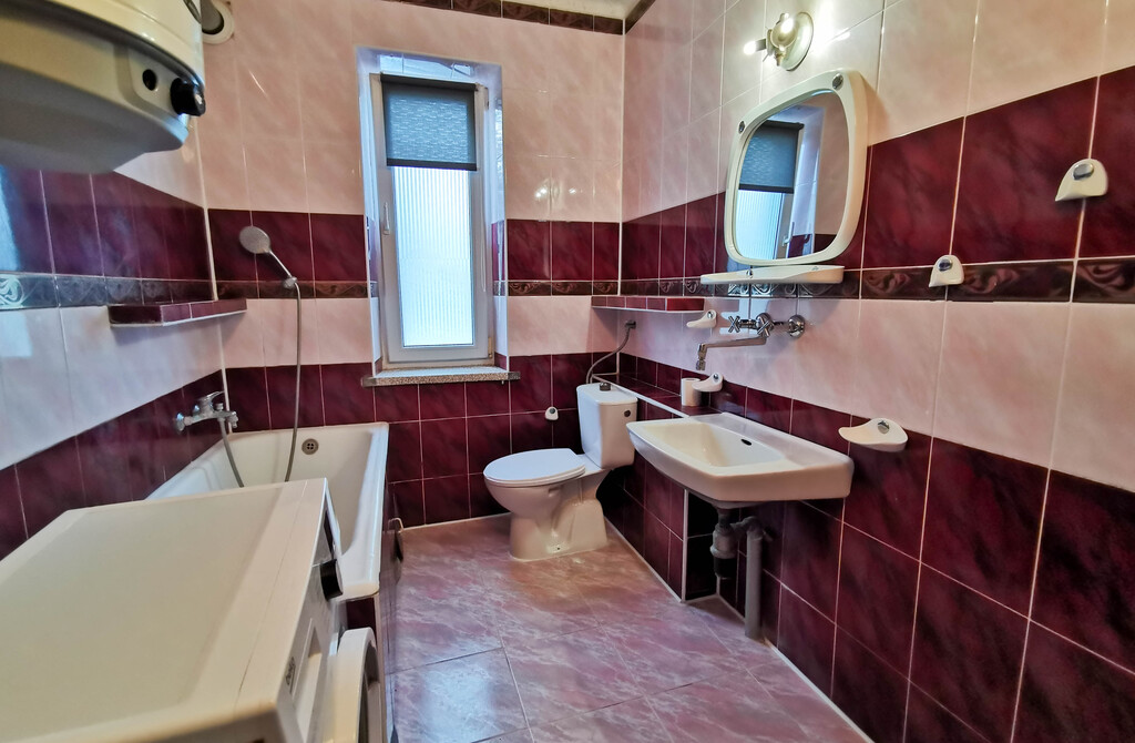 Dom 113 m2 z sadem i dużą działką, Łopuszka Wielka