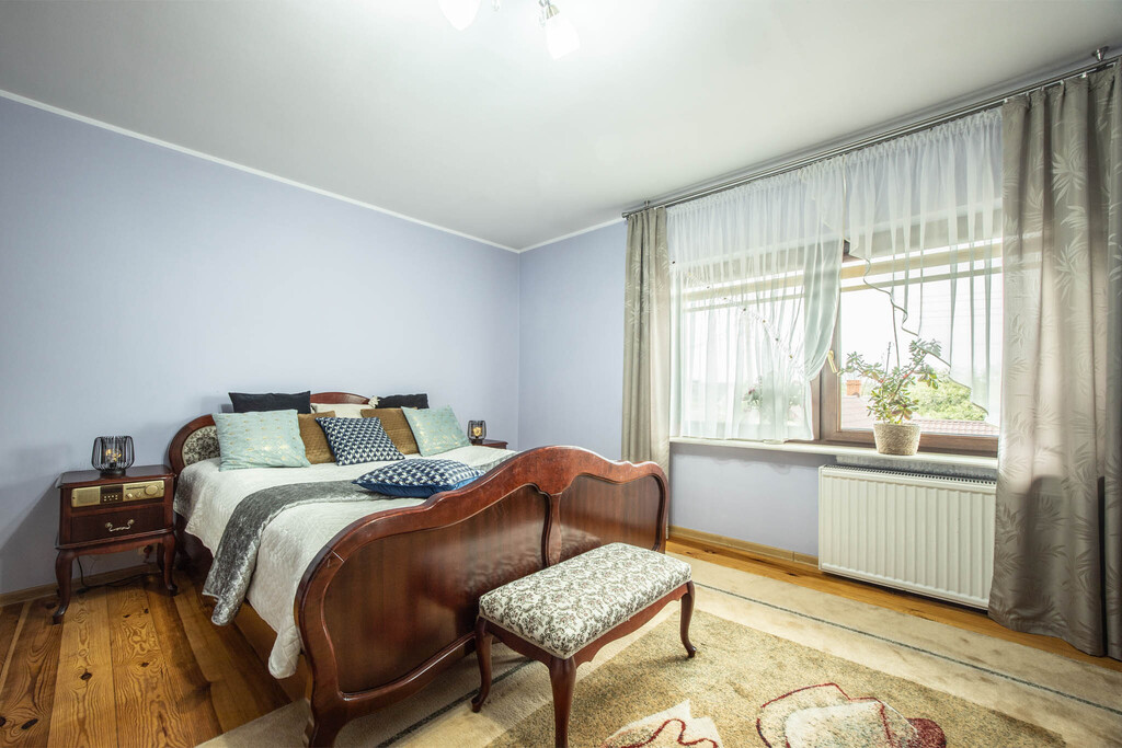 Cegła, nie dykta! 5 pokoi i święty spokój.