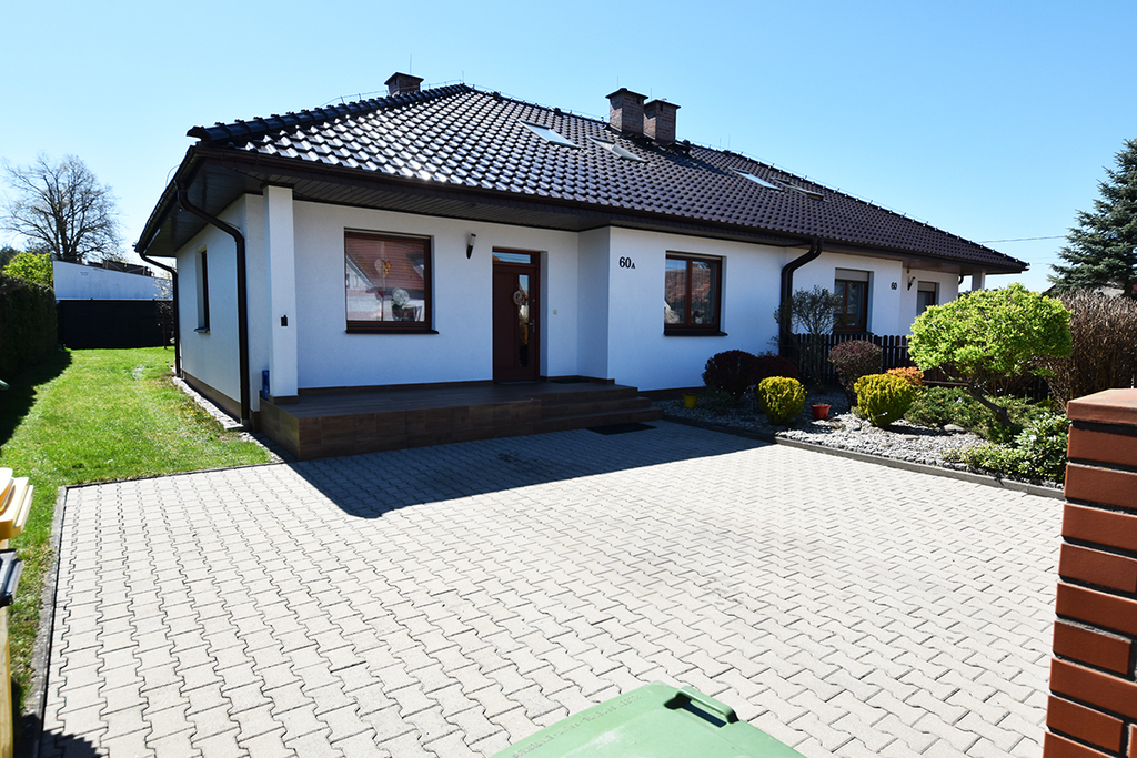 Dom w zabudowie bliźniaczej,Łubniany,Opolskie