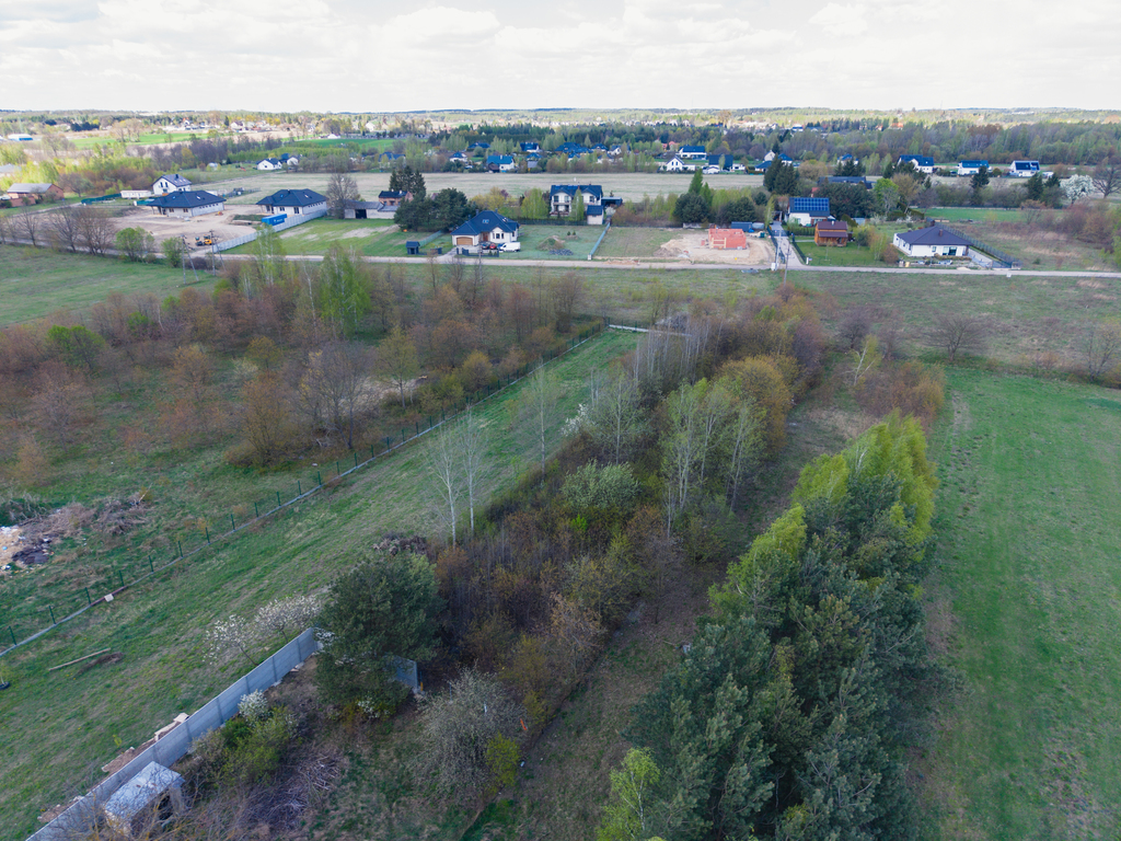 Działka z WZ – spokój, natura i pełna wygoda!