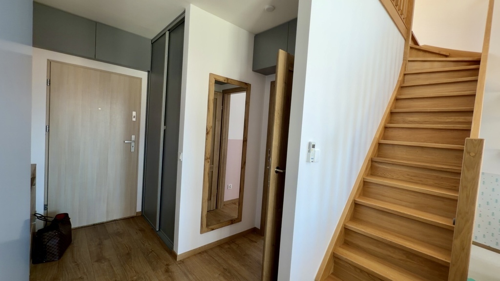 Loftowy apartament 87,53 m²| taras |Przecław