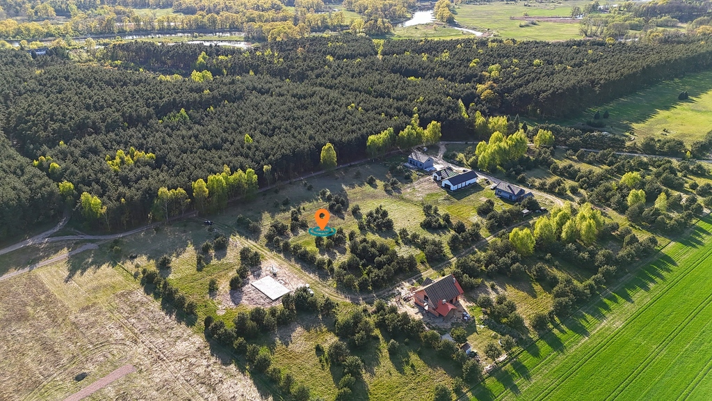 Oaza spokoju pod samym lasem – działka 1463 m²