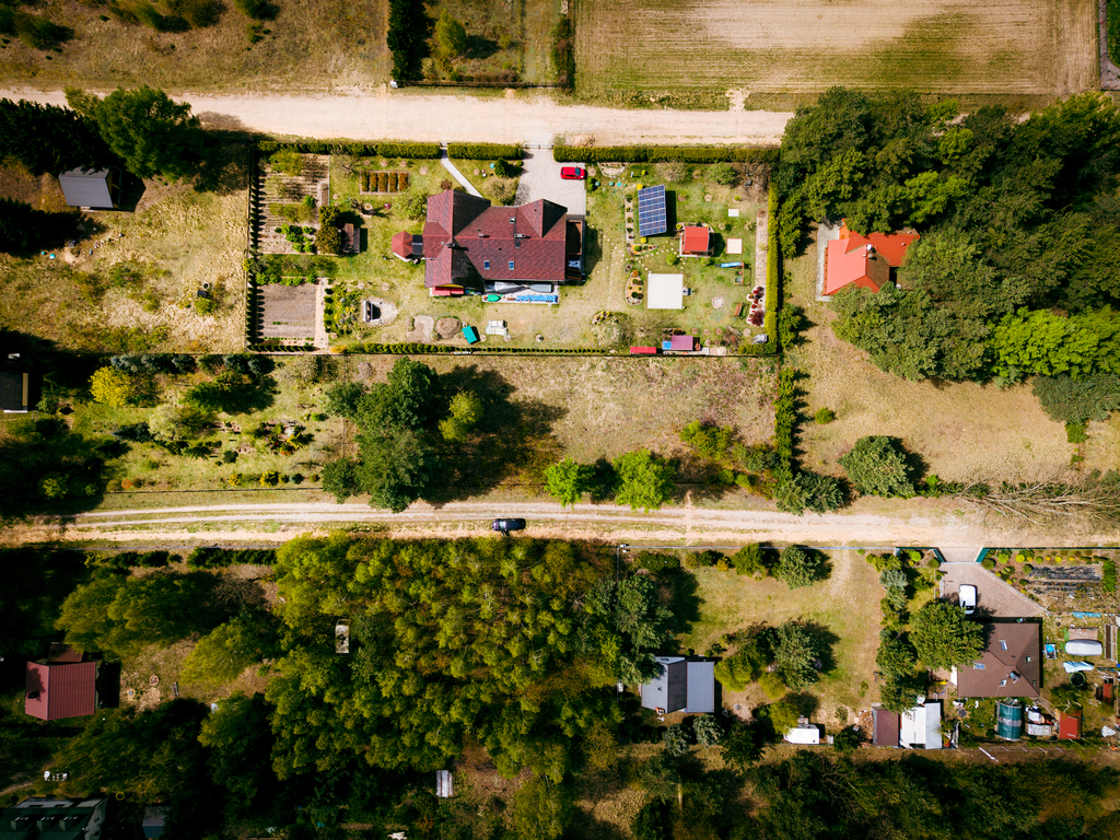 Enklawa pod Łodzią – Działka 1365 m² w Orlej