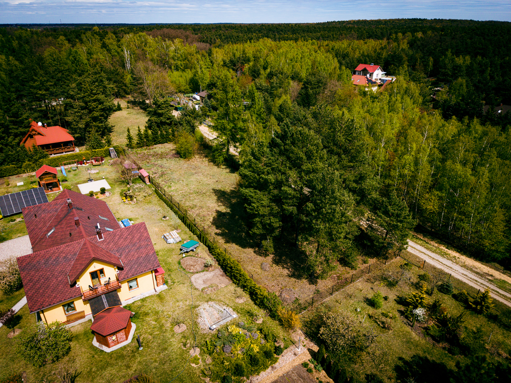 Enklawa pod Łodzią – Działka 1365 m² w Orlej