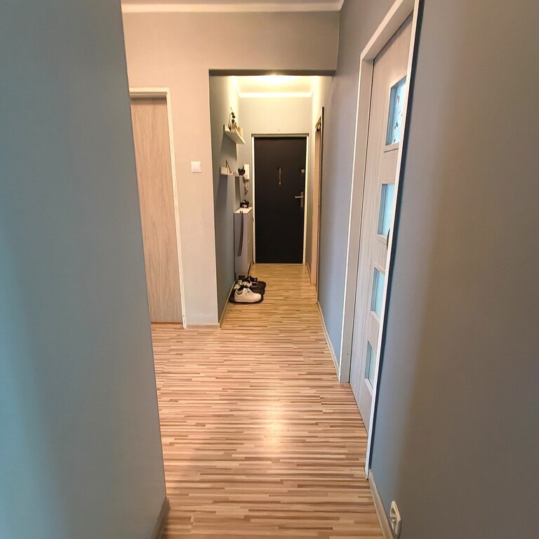 Zdroje, 4-pokojowe mieszkanie na sprzedaż.