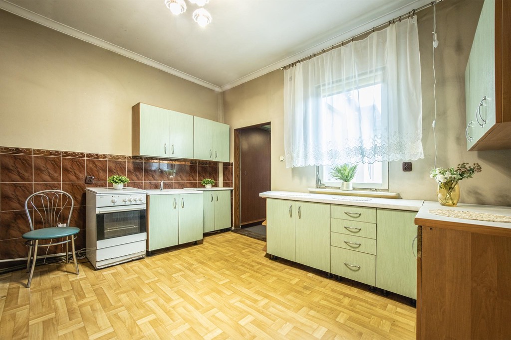 Genialna alternatywa dla ciasnego bloku, W. Góra