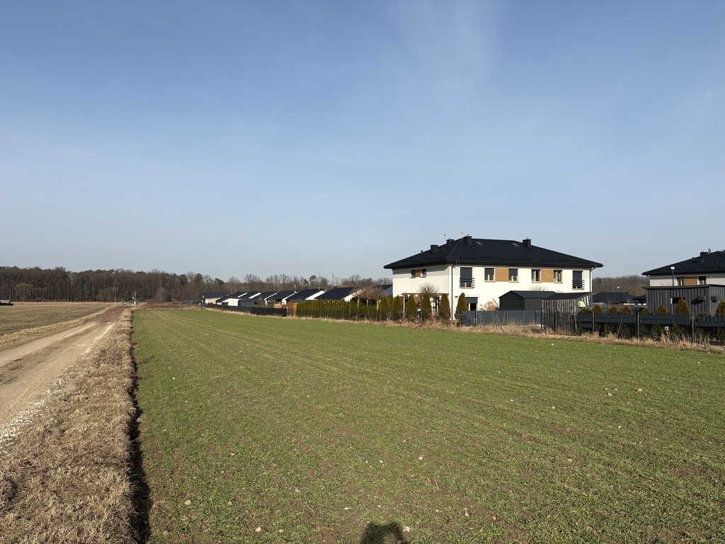 Tu na razie jest ściernisko, ale będzie twój dom