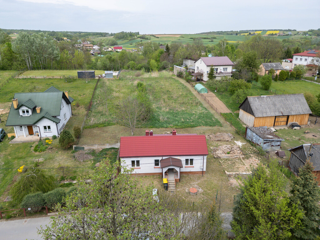 Dom 80m2 w trakcie remontu - Jędrzejowice