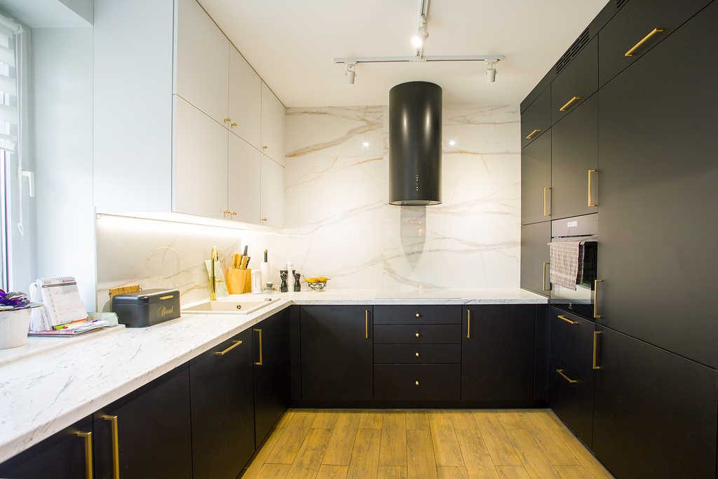 Dom 443m² i baza pod firmę przy trasie S7