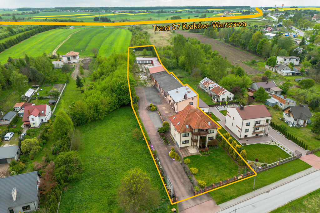 Dom 443m² i baza pod firmę przy trasie S7
