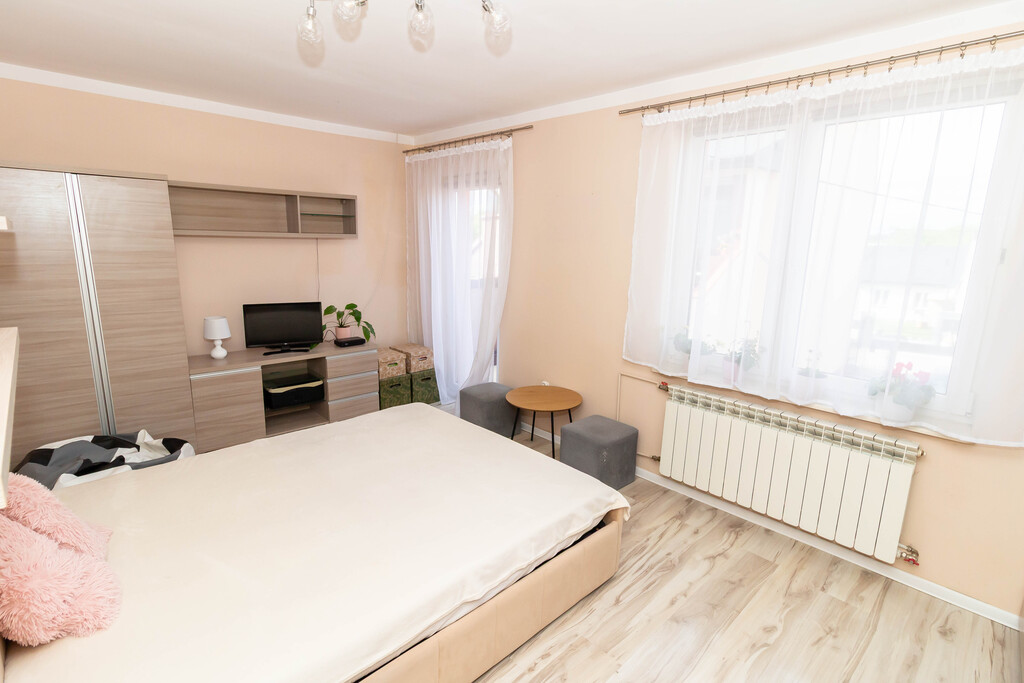Funkcjonalny dom 91m2 na działce 334m2 Ćmielów