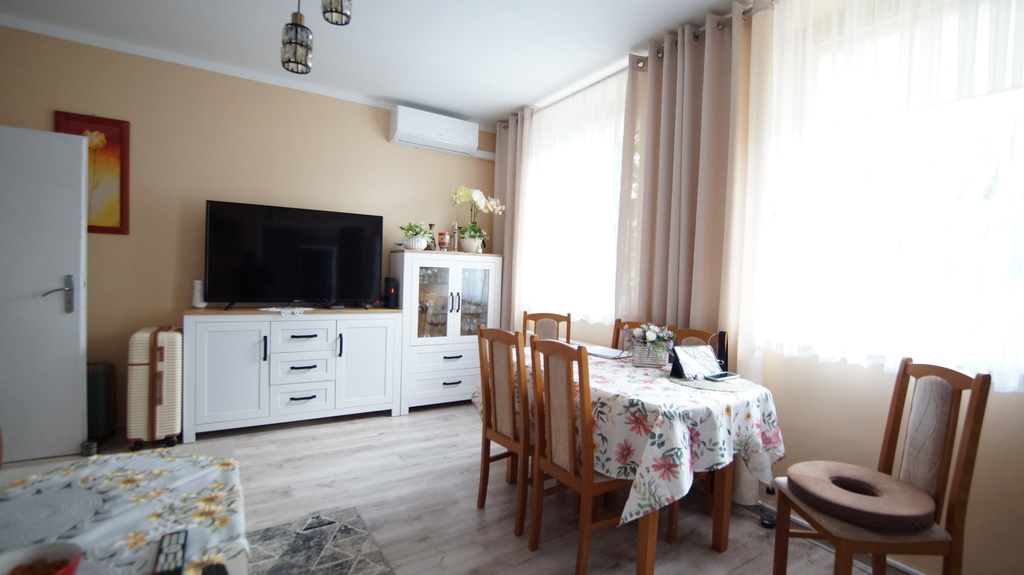 Sprzedaż komfort. mieszk.99m2. 2 garaże Krapkowice