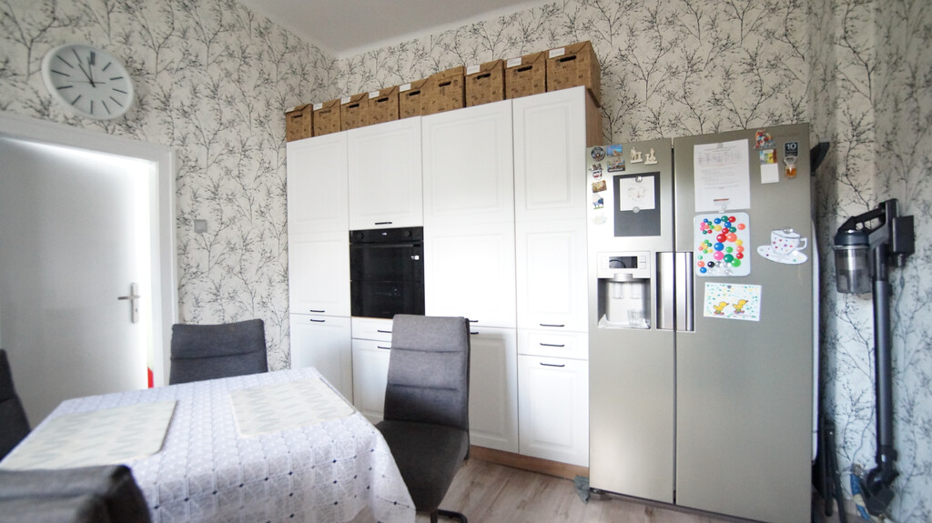 Sprzedaż komfort. mieszk.99m2. 2 garaże Krapkowice