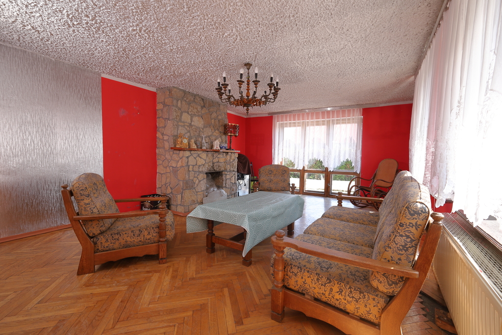 Posiadłość z halami 1030 m² | Długomiłowice