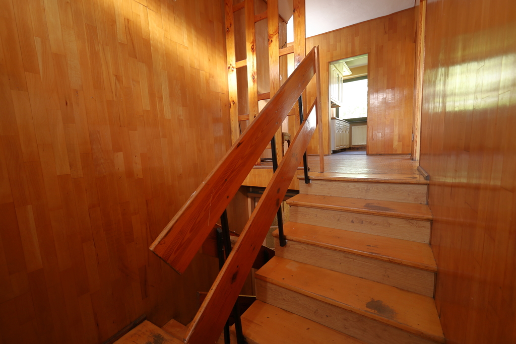 Posiadłość z halami 1030 m² | Długomiłowice
