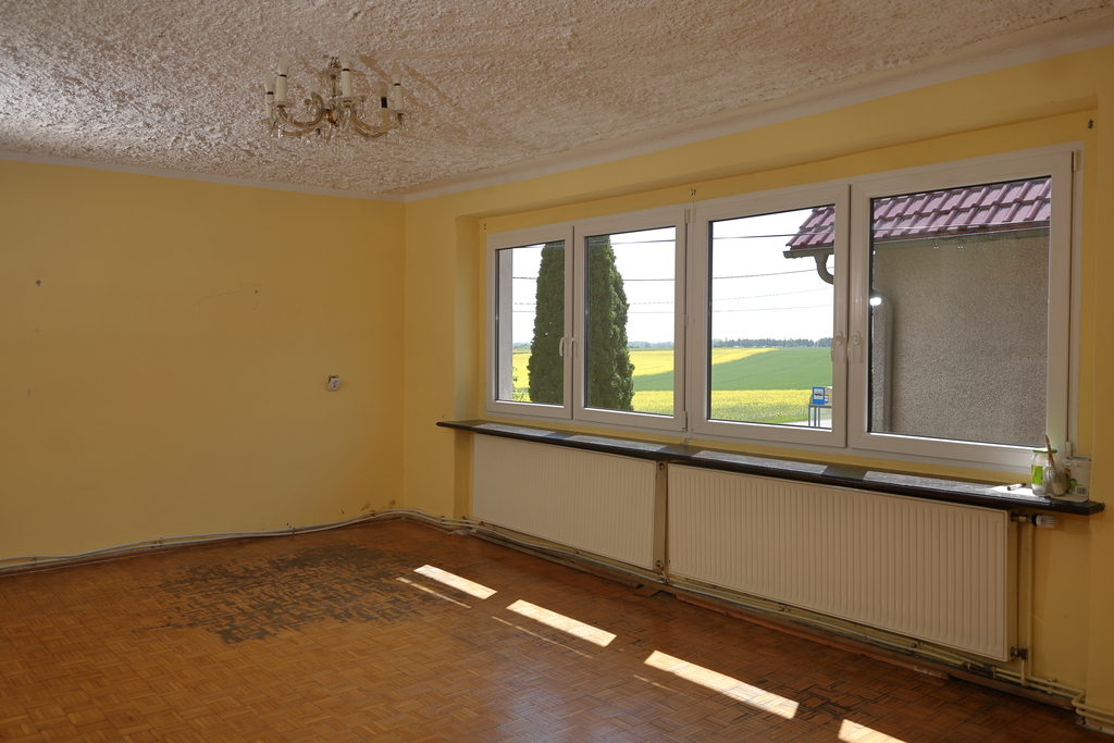 Posiadłość z halami 1030 m² | Długomiłowice