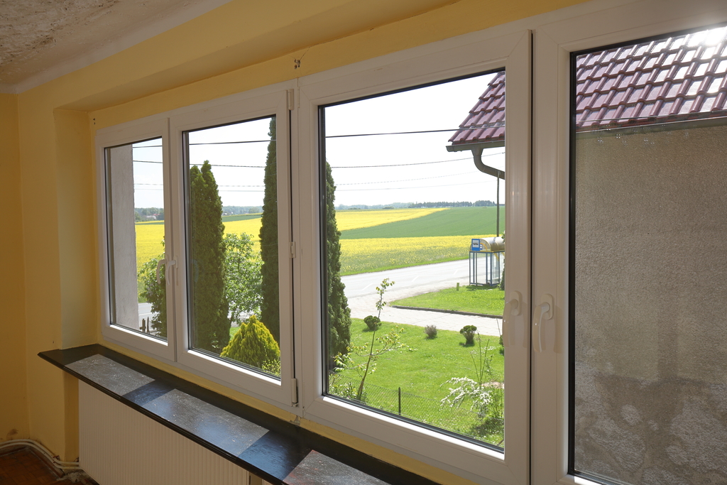 Posiadłość z halami 1030 m² | Długomiłowice
