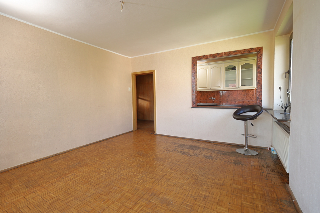 Posiadłość z halami 1030 m² | Długomiłowice