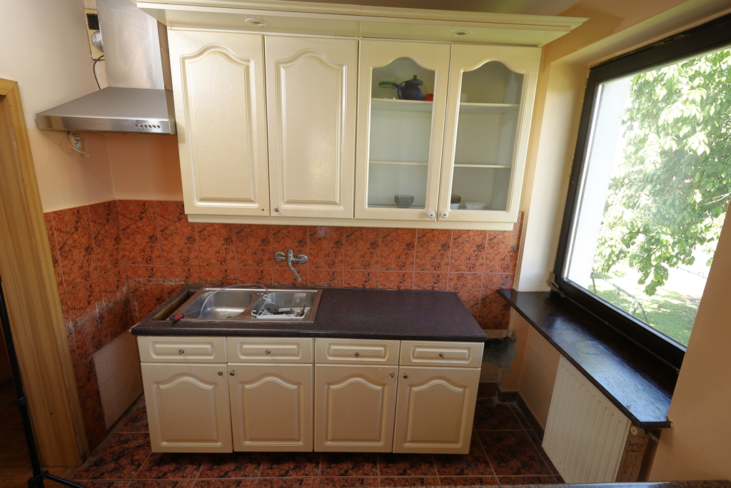 Posiadłość z halami 1030 m² | Długomiłowice