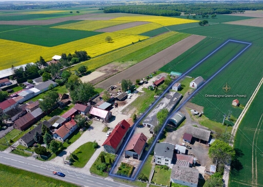 Posiadłość z halami 1030 m² | Długomiłowice