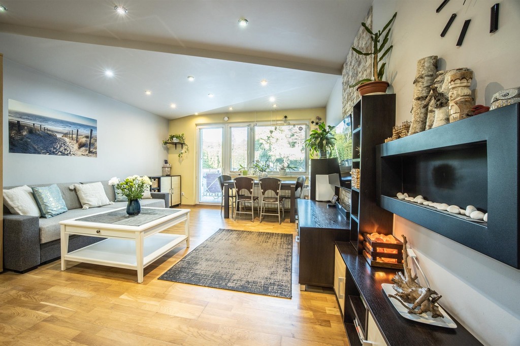 Teodory-Osiedle 79 m², 2 poziomy, taras i las