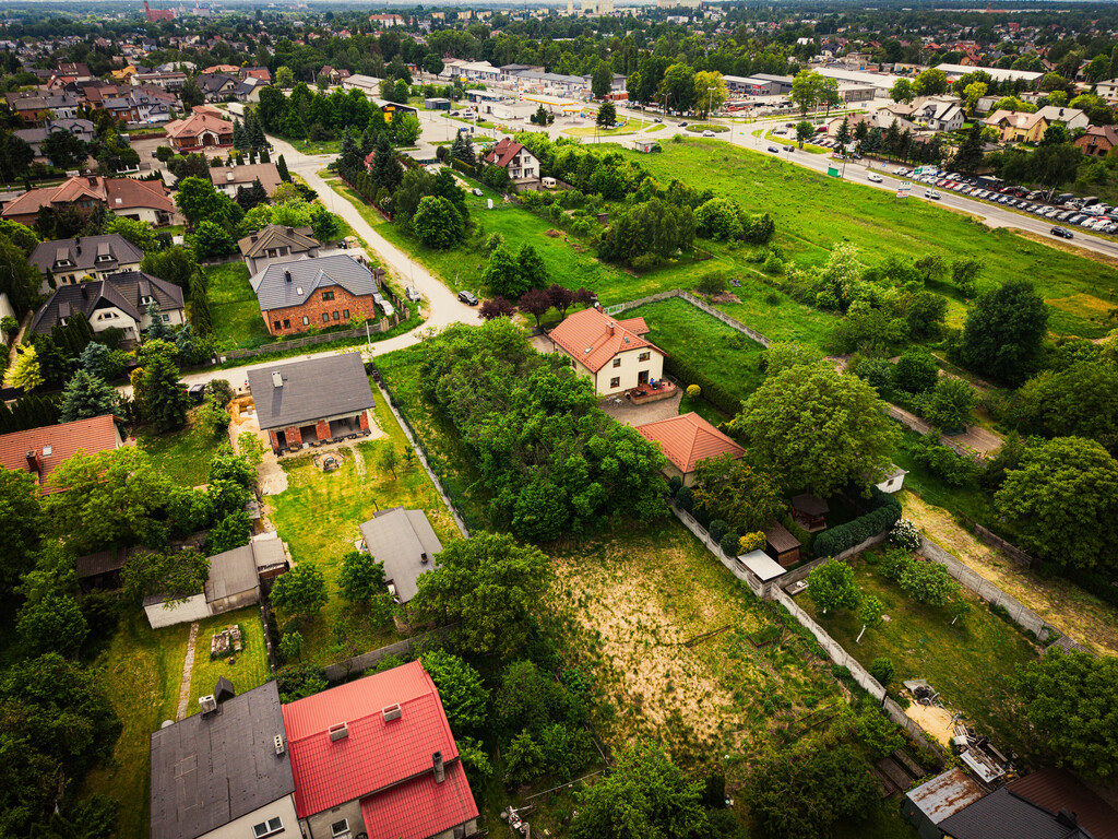 Ustawna działka 1597 m² przy lesie w Zgierzu