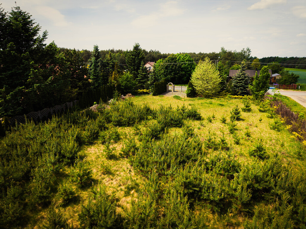 Działka budowlana 3132 m² z ogrodzeniem i mediami