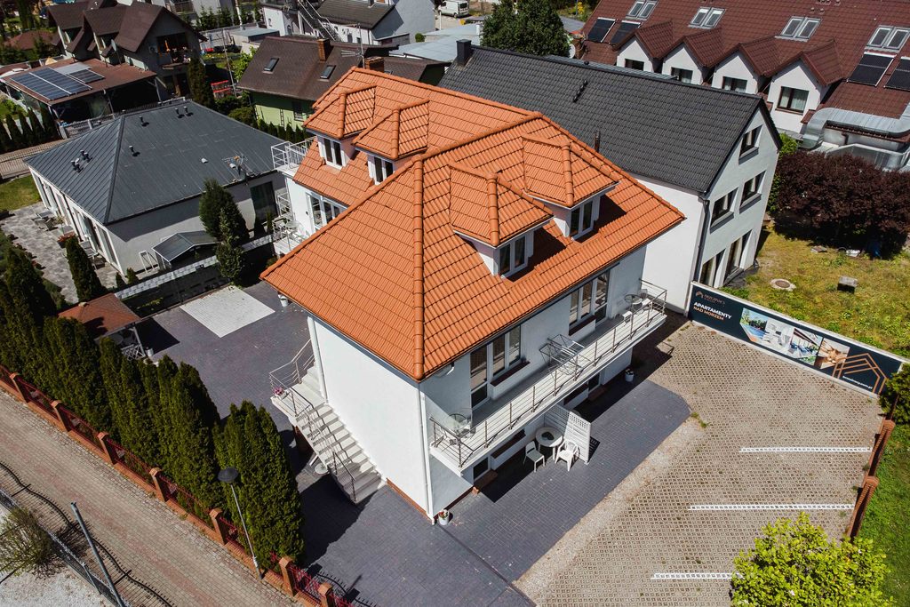 Wisełka: 8 lokali, wysoki standard, parking