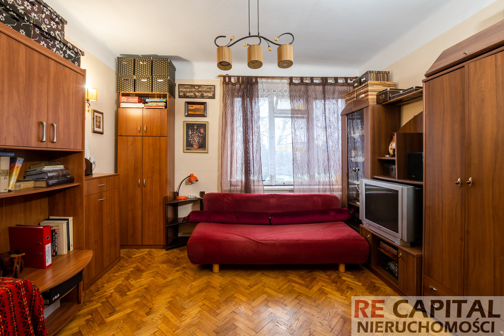 Dobra cena 35m2 , zabytkowa kamienica Praga