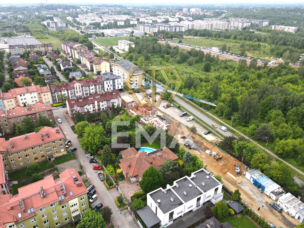 Mieszkanie na sprzedaż z dużym balkonem Parkitka
