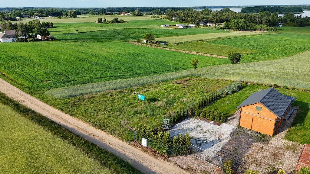 Wyjątkowa działka nad jeziorem Skorzęcin