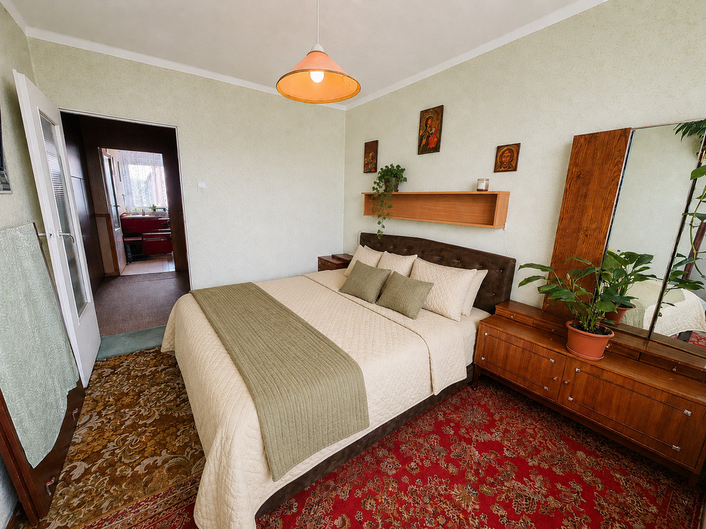 Garaż,ogródek i 79 m² możliwości - Łącznik