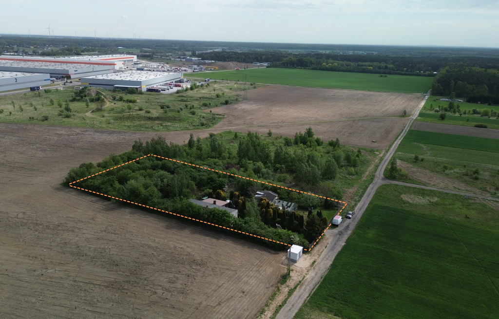 Teren inwestycyjny 4005 m² przy przy węźle S8