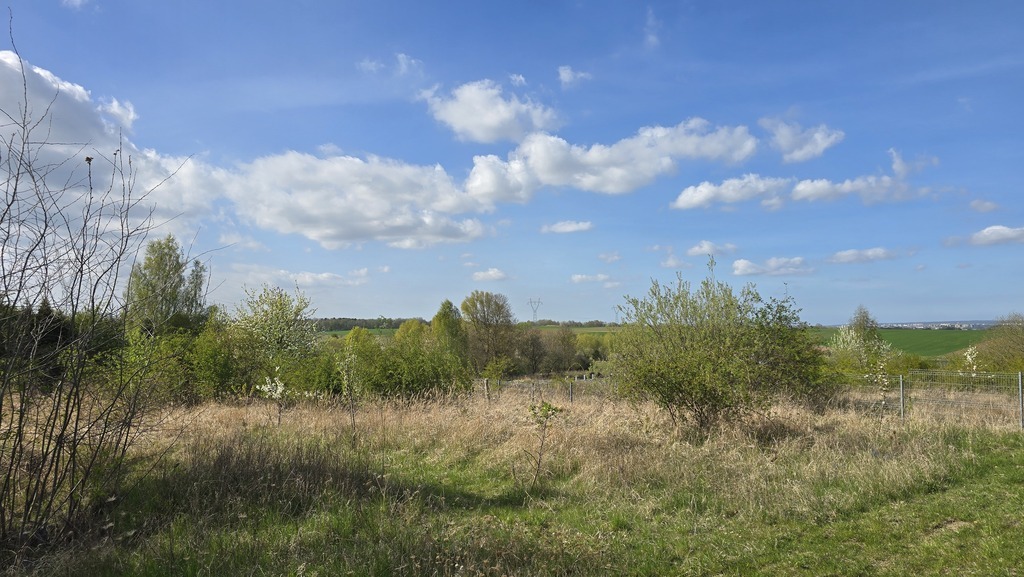 Działka z pięknym widokiem i z domem 70 m2