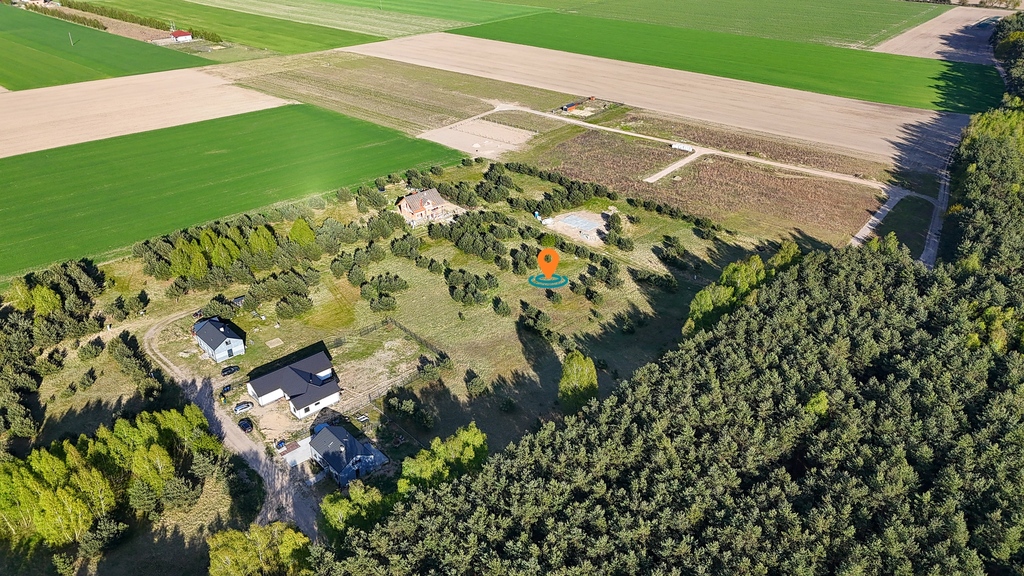 Oaza spokoju pod samym lasem – działka 1463 m²