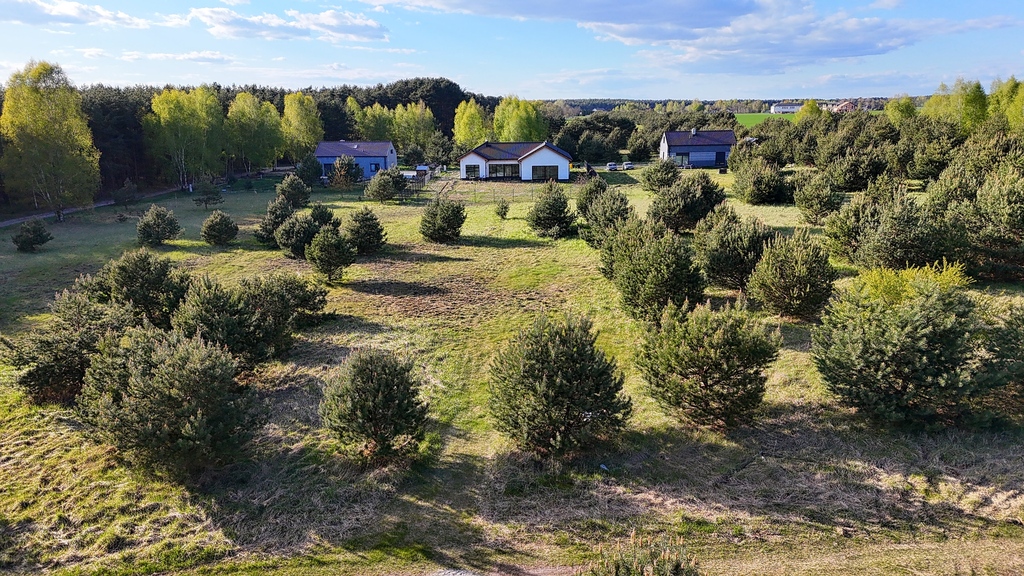 Oaza spokoju pod samym lasem – działka 1463 m²